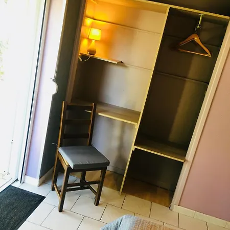 Mini-hôtel L'auberge Du *